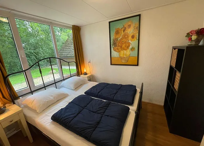 Butterflies, 134 Holiday home *